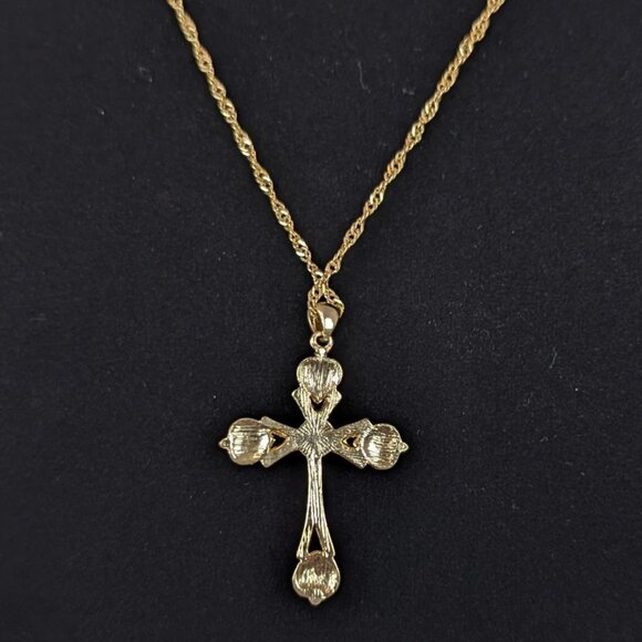 V. Rope Chain Cross Pendant Necklace - Picture 4 of 6